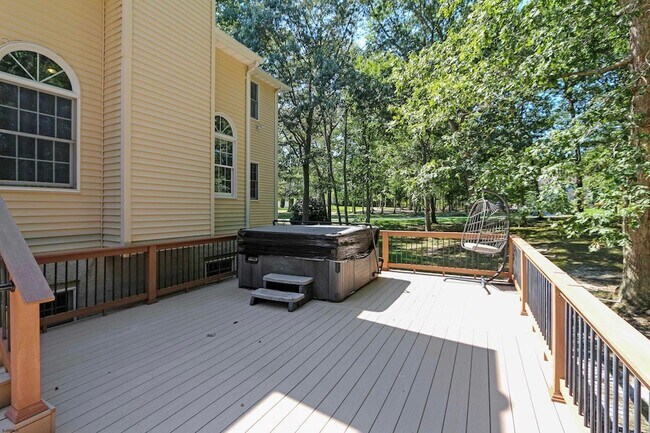 Building Photo - 113 Lighthouse Ln