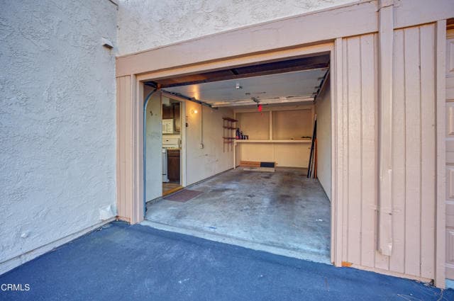 Building Photo - 1534 Eland Ln