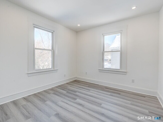 Building Photo - 44 Wallace Row