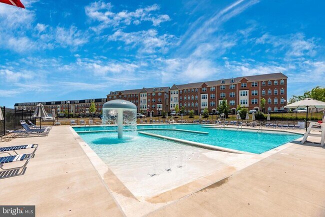 Building Photo - 5050 MacDonough Pl