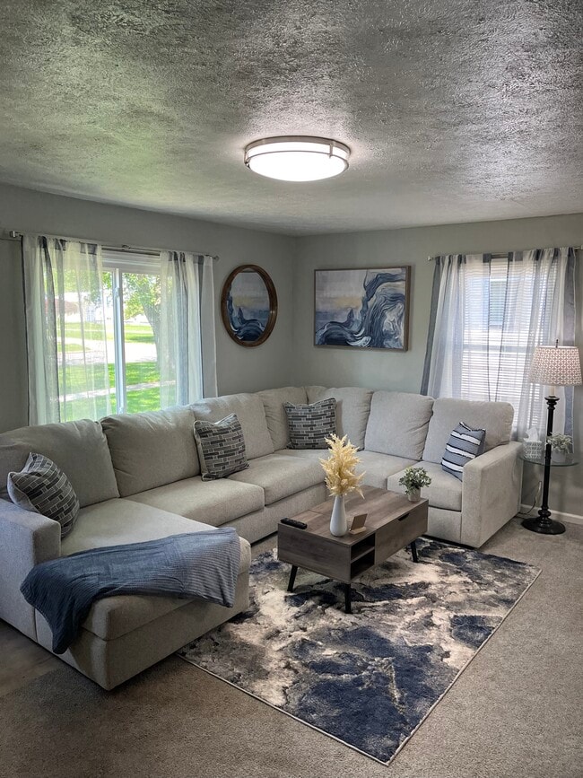 Building Photo - 727 Madison St