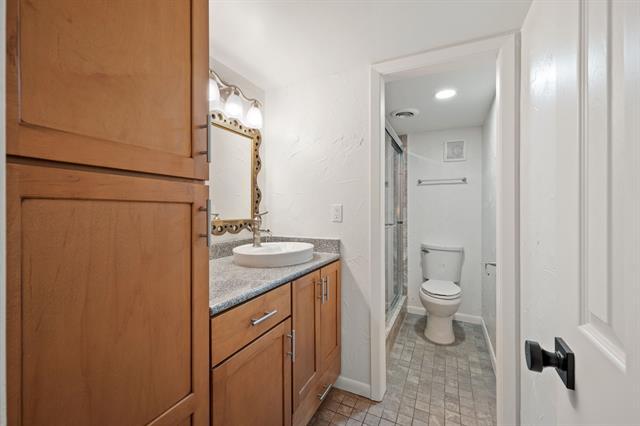 Building Photo - 2706 Creekwood Ct