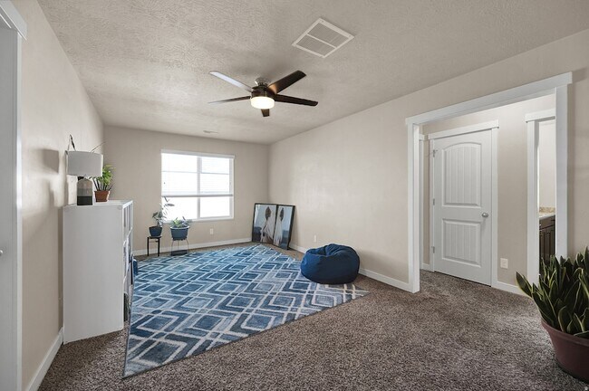 Building Photo - 788 Star Spangled Dr