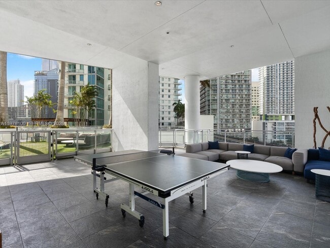 Building Photo - 90 SW 3rd St