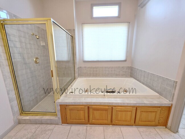 Building Photo - 14112 Windsor St