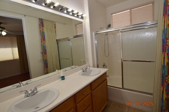 Building Photo - 5541 Sterling Valley Ct