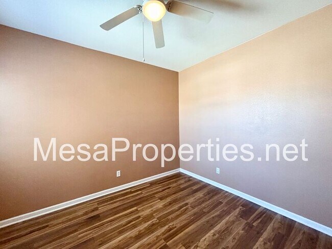 Building Photo - 14312 Sierra Grande St