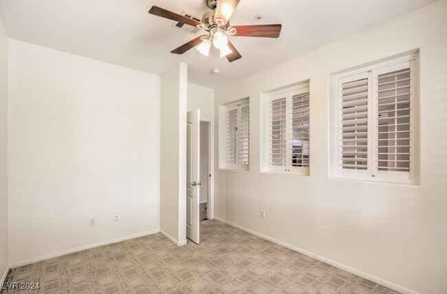 Building Photo - 900 Duckhorn Ct