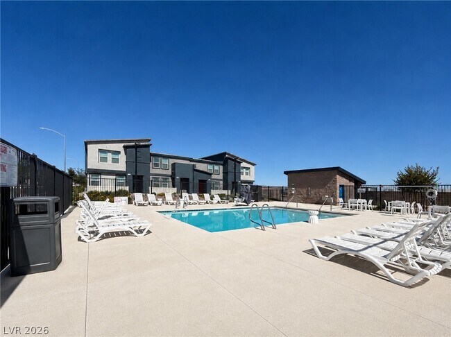 Building Photo - 3730 Celesta Vis Ave