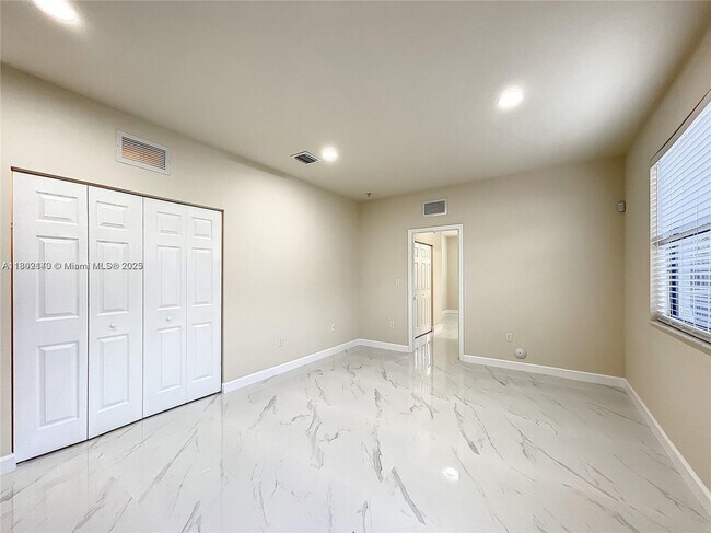 Building Photo - 11482 SW 238th Terrace