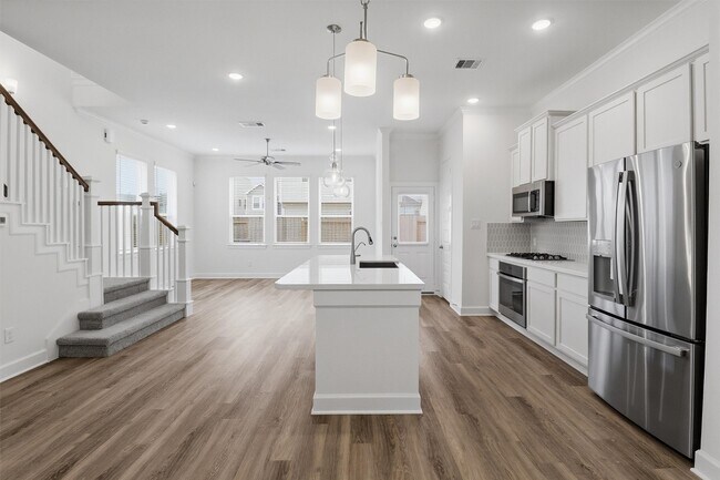 Building Photo - 11404 Irish River Dr