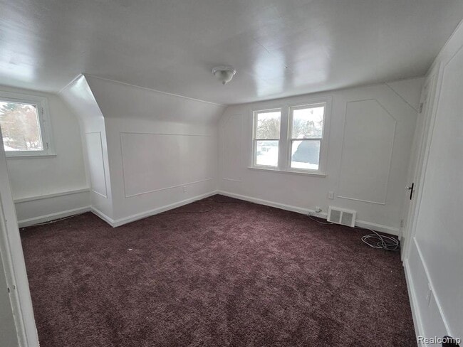 Building Photo - 18244 Lenore Ave