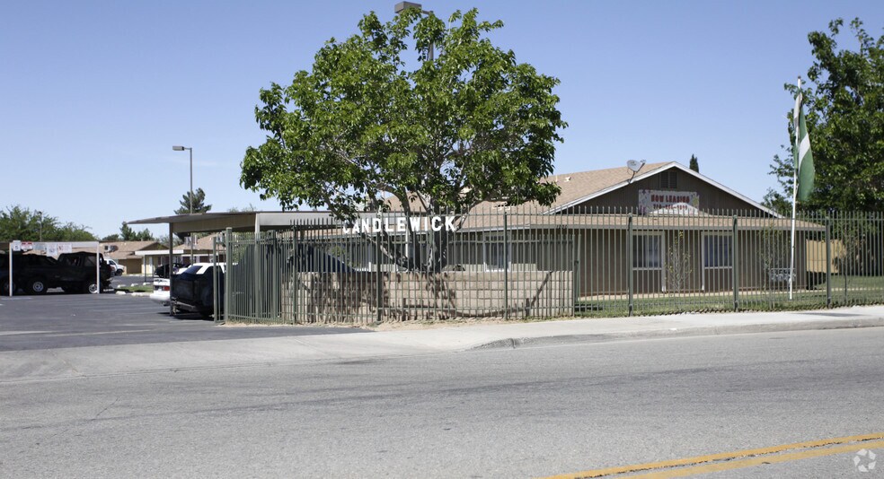 Building Photo - Sunnyside Apartments