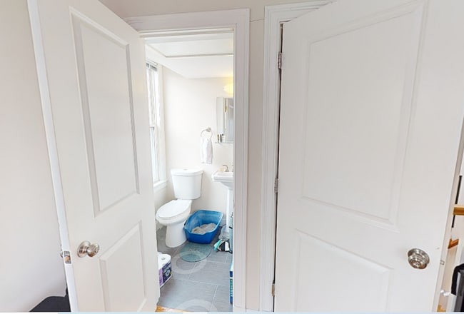 Building Photo - 8 Marney St