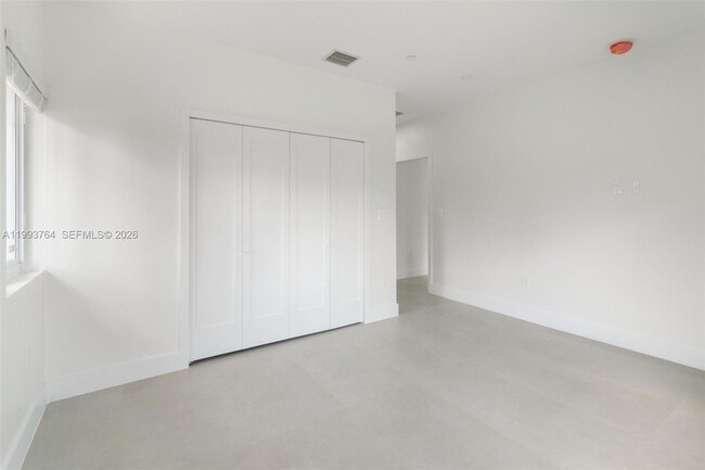 Building Photo - 4732 SW 87th Ct