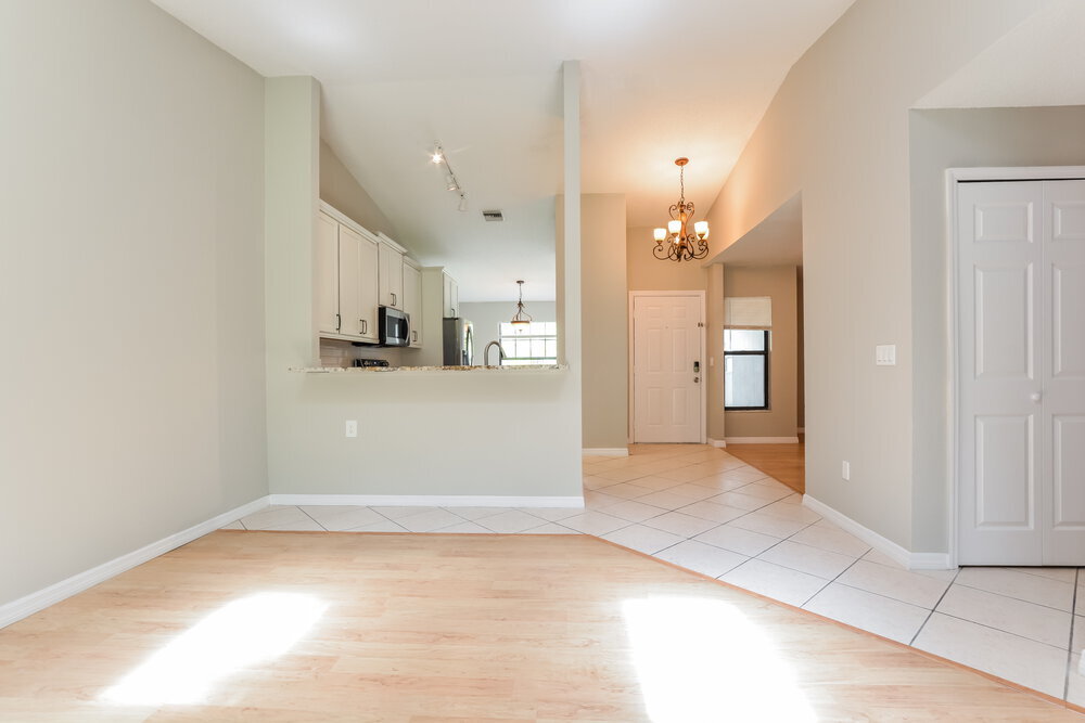 Building Photo - 1058 Dees Dr
