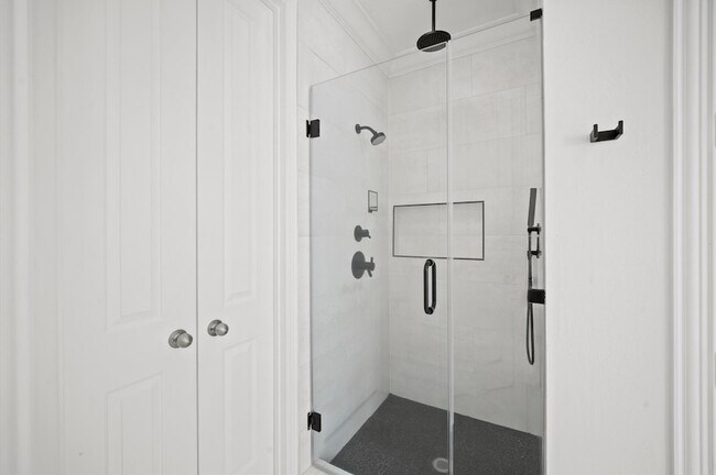 Building Photo - 2206 Summer Blossom Ln