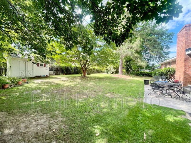 Building Photo - 626 Westover Rd