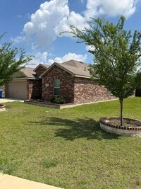 Building Photo - 2708 Corbo Dr