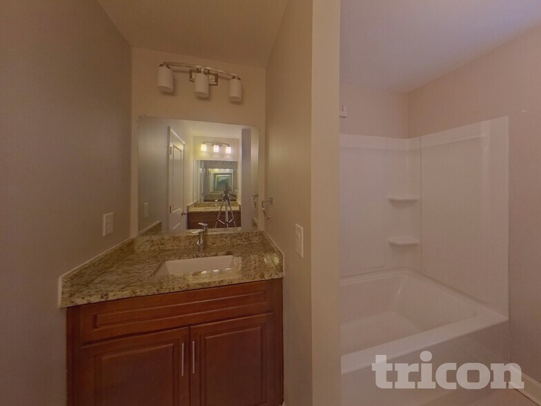 Building Photo - 420 Best Friends Turn Alley