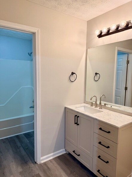 Building Photo - 223 Sterling Trail