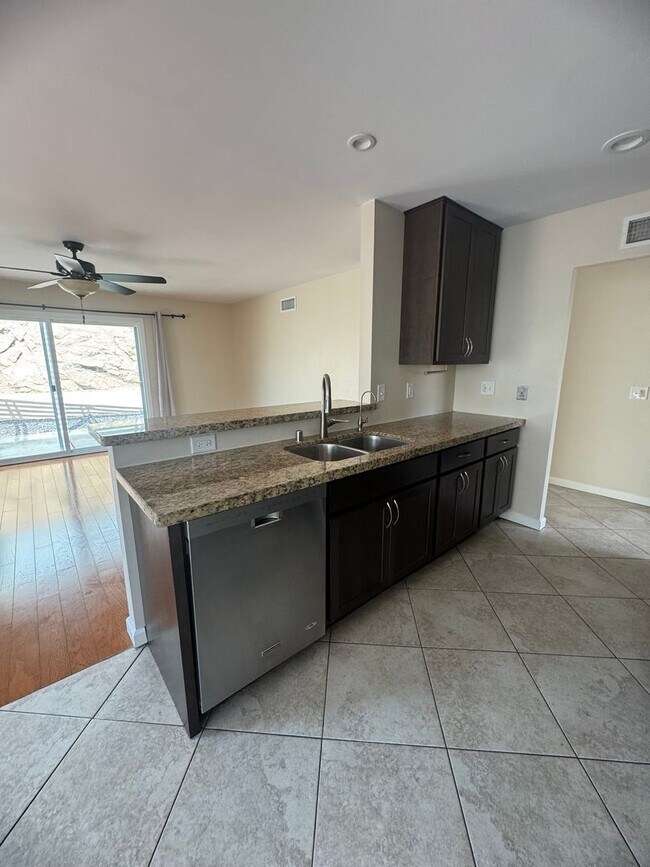 Building Photo - Beautifully Remodeled 3-Bedroom Home in Po...