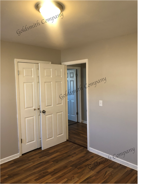 Building Photo - "Charming 3-Bedroom Retreat in Simpsonville with Spacious 1300 sqft Layout