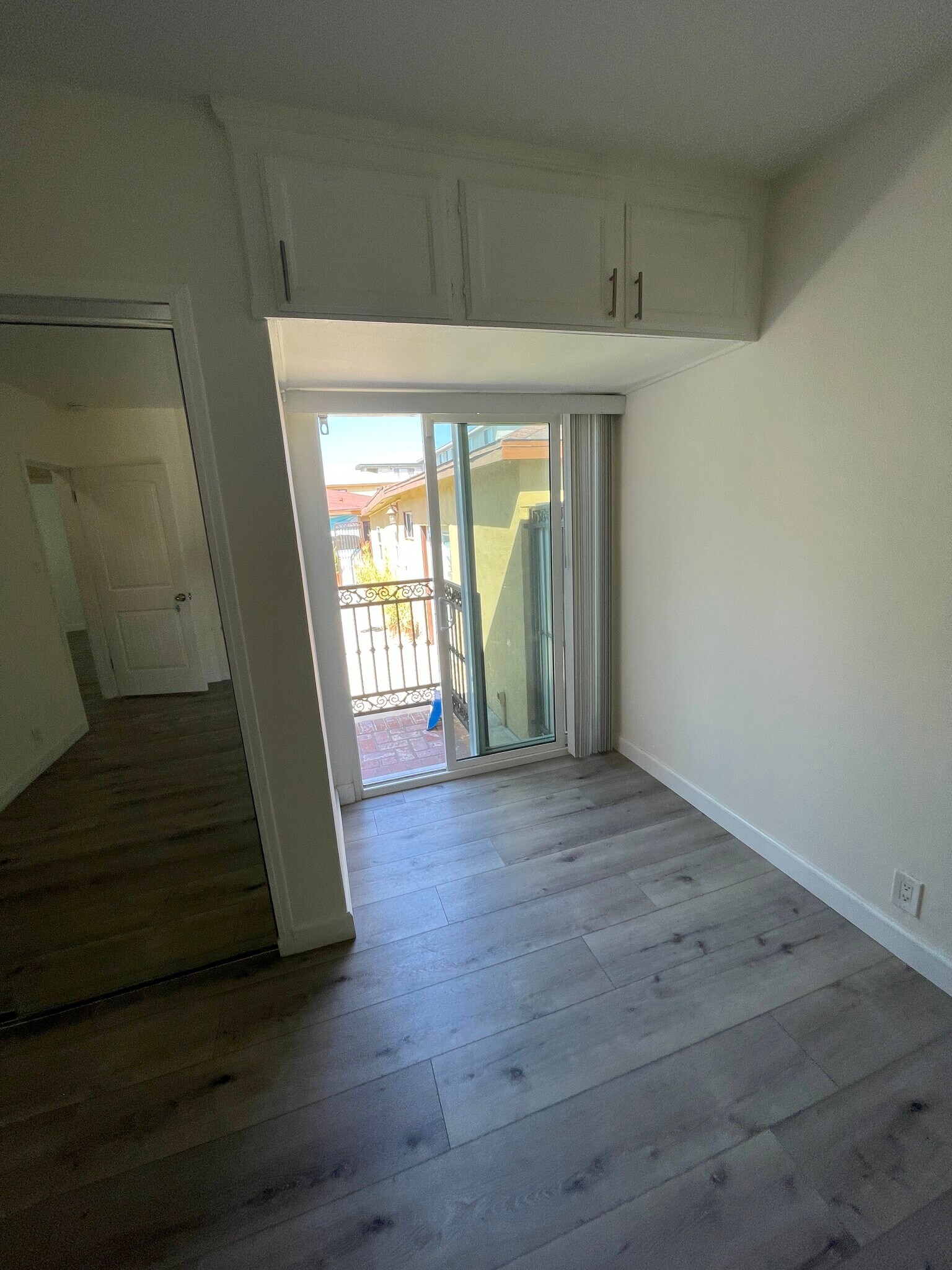 Building Photo - 3729 W 132nd St