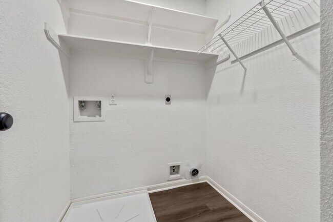 Building Photo - 1502 Mabry Mill Rd