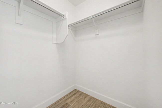 Building Photo - 16332 W Moreland St