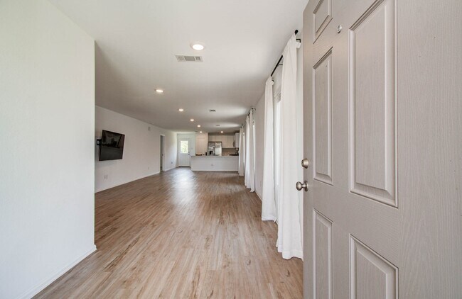 Building Photo - 20966 Zuccala Dr