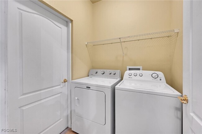 Building Photo - 12960 Seaside Key Ct
