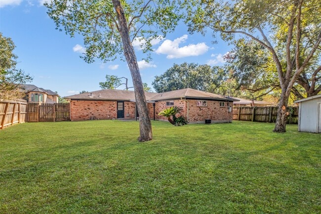 Building Photo - 1714 Pamela Ln