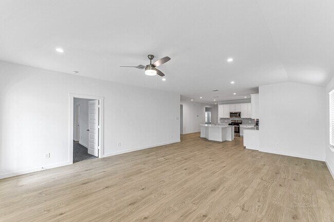 Building Photo - 30226 Belgrade Pk Ln