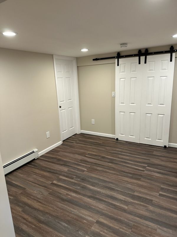 Building Photo - 8 Lyn Oak Ln
