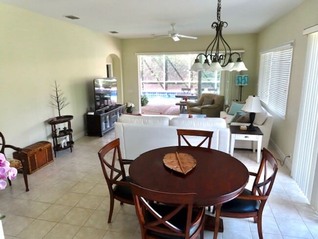 Building Photo - FURNISHED 3/2 & HEATED POOL -   RENTAL IN ROSEDALE COUNTRY CLUB!!