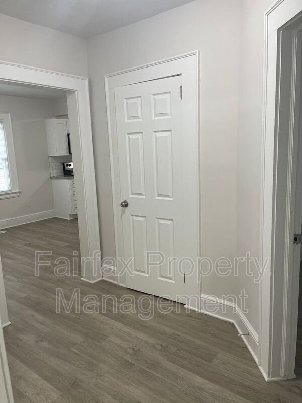 Building Photo - 1212 N Miami Blvd