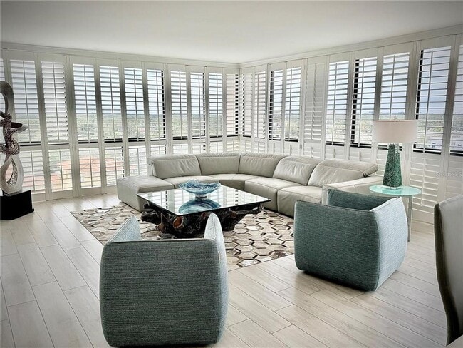 Building Photo - 3301 Bayshore Blvd