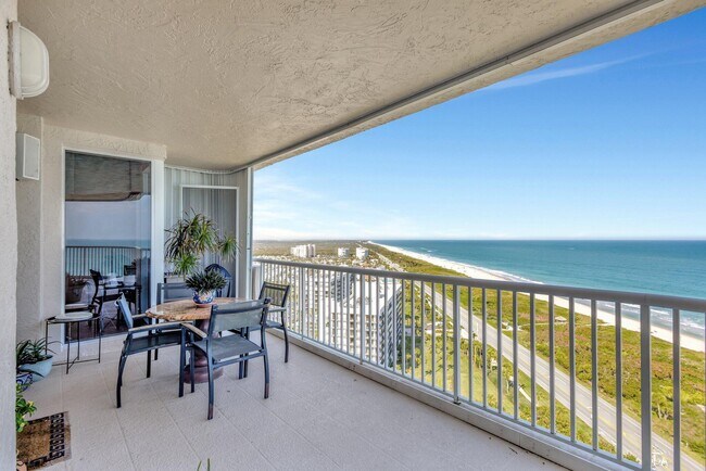 Building Photo - 5051 N Hwy A1A