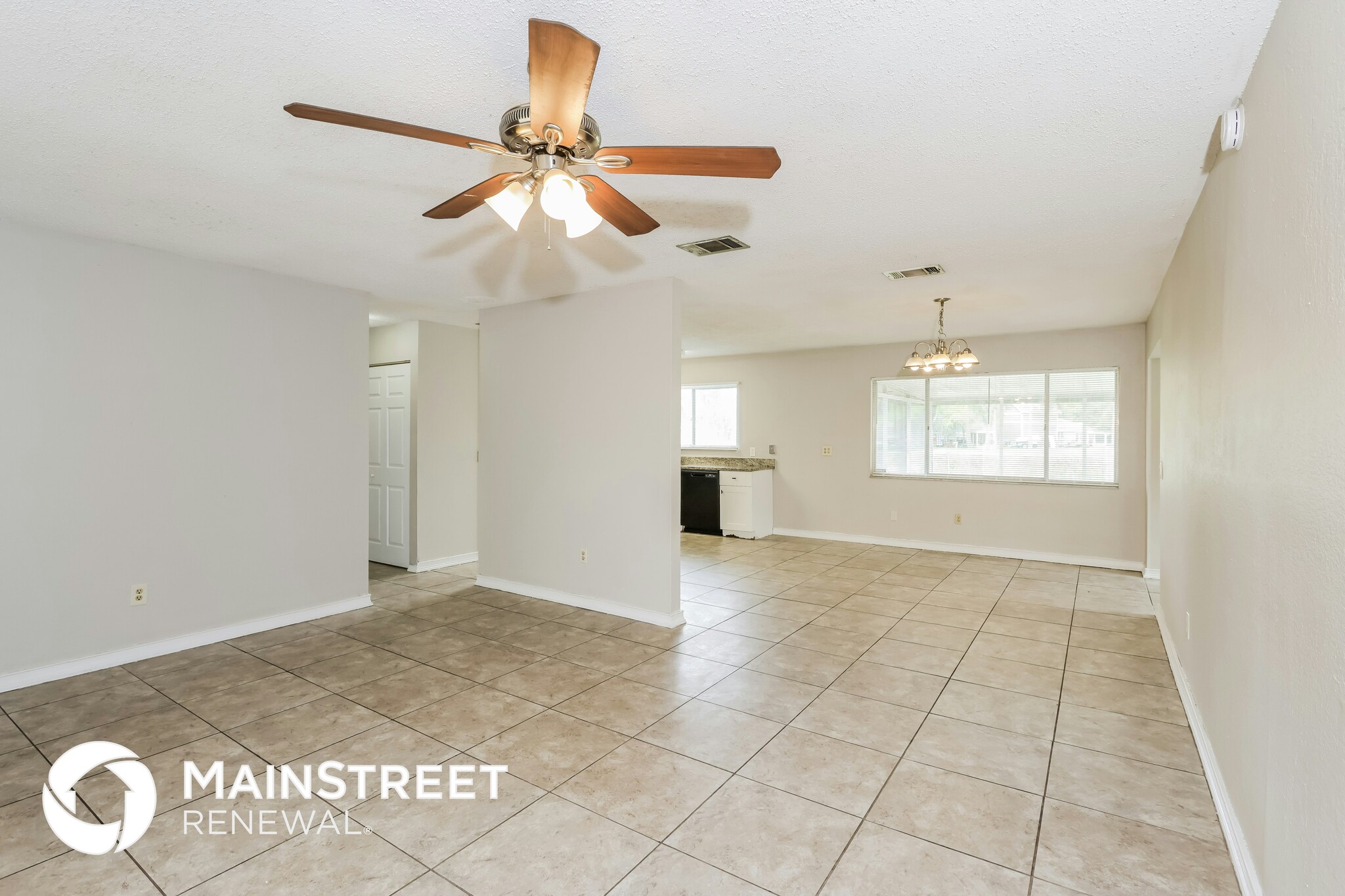 Building Photo - 1257 Linmoor Cir NE