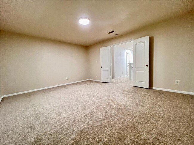 Building Photo - 835 E Tide Bay Cir