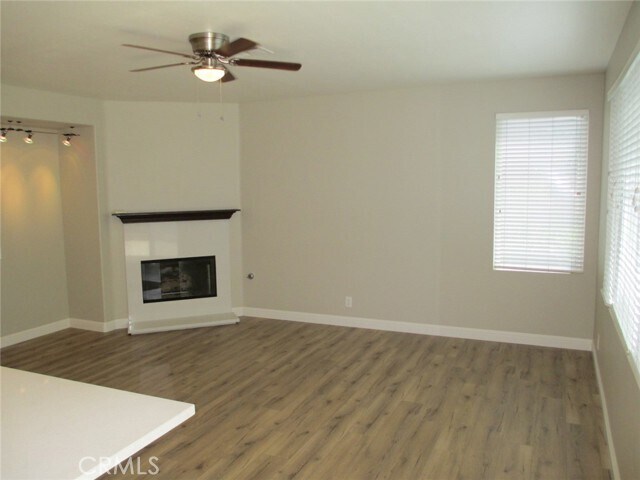 Building Photo - 41201 Crooked Stick Dr