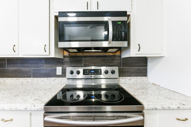 Building Photo - 5426 25th St