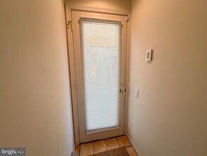 Building Photo - 814 Pritchard Pl