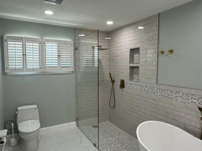 Building Photo - Palm City Home with Dock and Lift