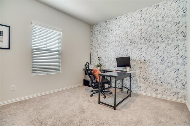 Building Photo - 2401 Linto St