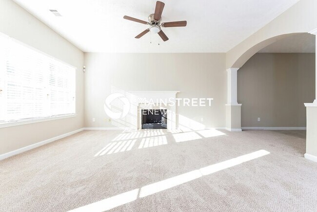 Building Photo - 2055 Harvest Cir
