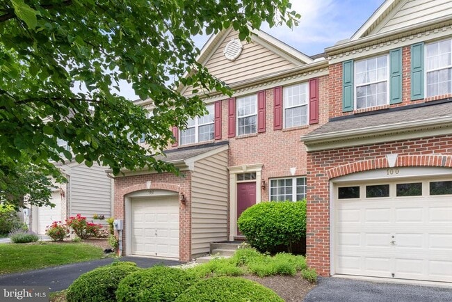 Building Photo - 102 Penns Manor Dr