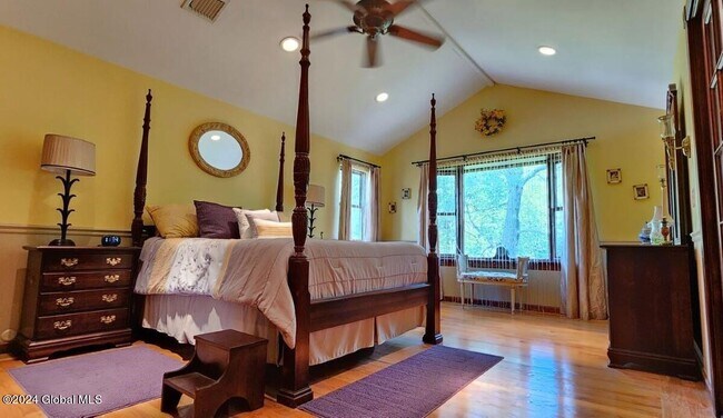 Building Photo - 535 Sand Creek Rd