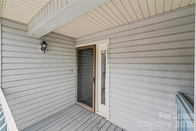 Building Photo - 10971 Harrowfield Rd
